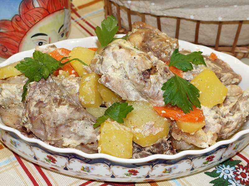 Тушёный кролик с картошкой: 3 рецепта приготовления