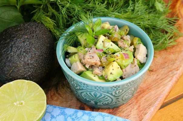 Фаршированное авокадо - 8 лучших рецептов для вашего стола