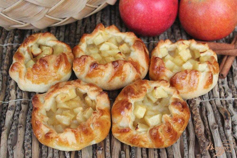 Пирожки с яблоками в духовке пошаговый рецепт