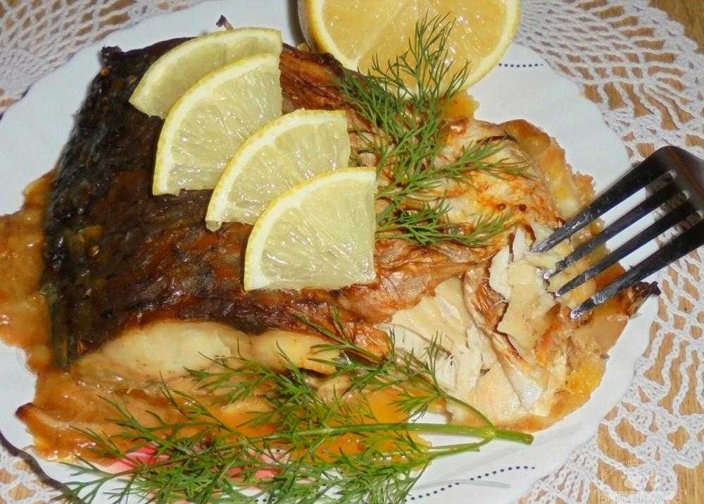 Рыба в сметанном соусе: как приготовить в духовке, на сковороде и в мультиварке