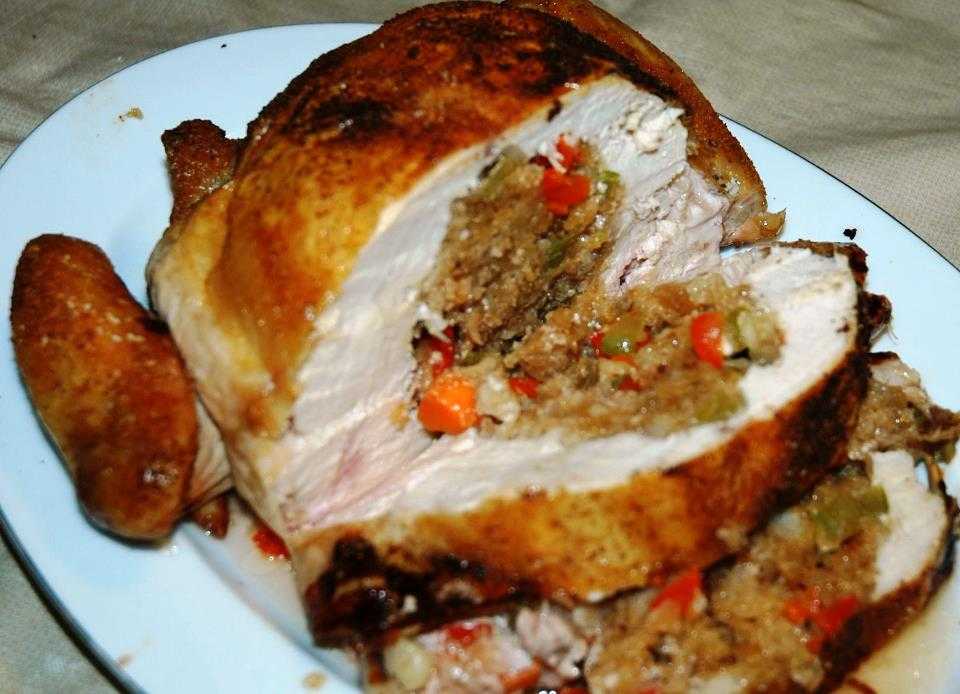 Курица фаршированная рисом — рецепты с черносливом, грибами, яблоками и сухофруктами - советдня