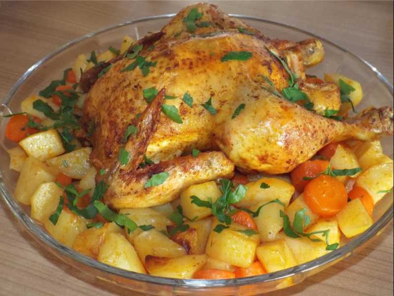 Курица с картошкой в рукаве — самые вкусные рецепты в духовке
