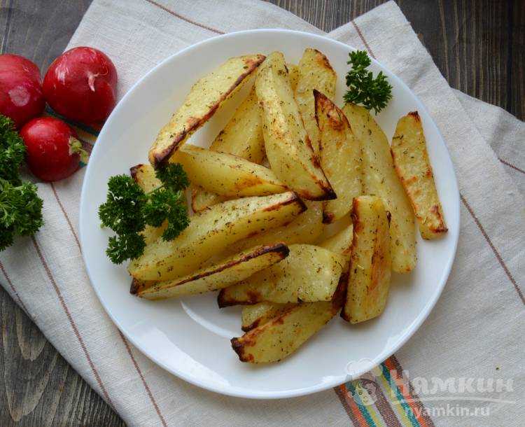 Как запечь картошку в духовке дольками?