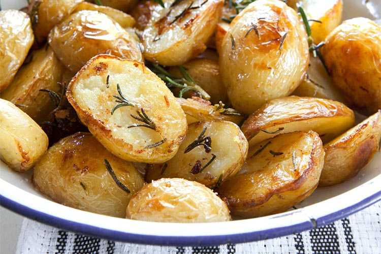 Картошка в мундире в духовке рецепт