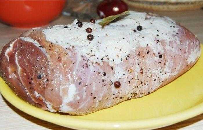 Окорок свиной, запеченный в рукаве. рецепты из свинины.