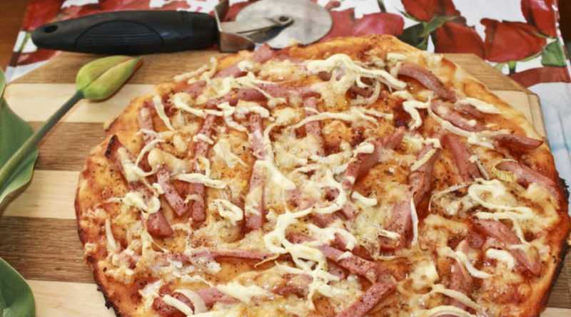 Простой путь к счастью: 6 рецептов пиццы с копчёной колбасой