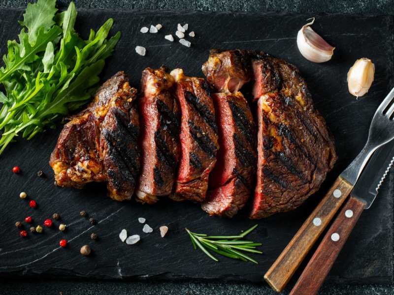Стейк из говядины в духовке – для настоящих любителей мяса. как приготовить вкусный и сочный стейк из говядины в духовке