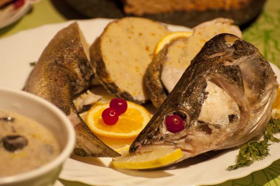 Фаршированная рыба по-еврейски: как приготовить карпа, щуку, вкусные рецепты
