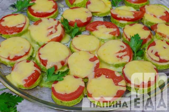 Кабачки запеченые в духовке с сыром и помидорами - 10 быстрых и вкусных рецептов