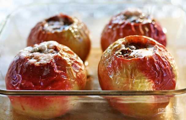Яблоки с творогом в духовке – сладкая и нежная мечта хозяйки