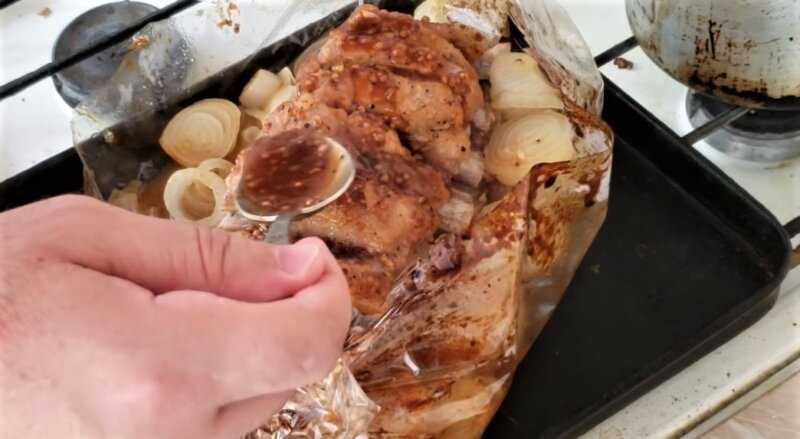 Шашлык из свинины в духовке на луковой подушке: рецепт пошаговый с фото и видео