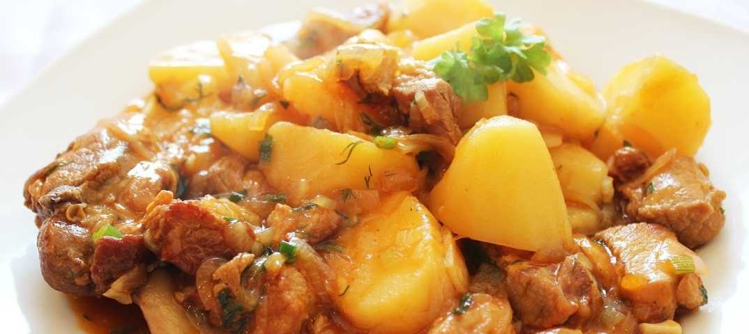 Говядина тушеная с картофелем - 208 рецептов: основные блюда | foodini