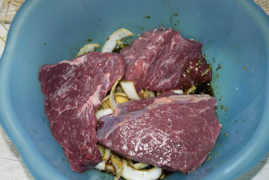 Говядина в духовке в фольге – 5 рецептов сочной и мягкой говядины
