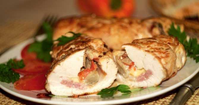 Фаршированная курица в духовке целиком: рецепт с фото пошагово
