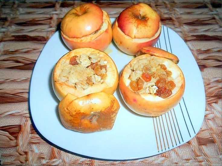 Простые и вкусные рецепты яблок, запеченных в духовке, с творогом