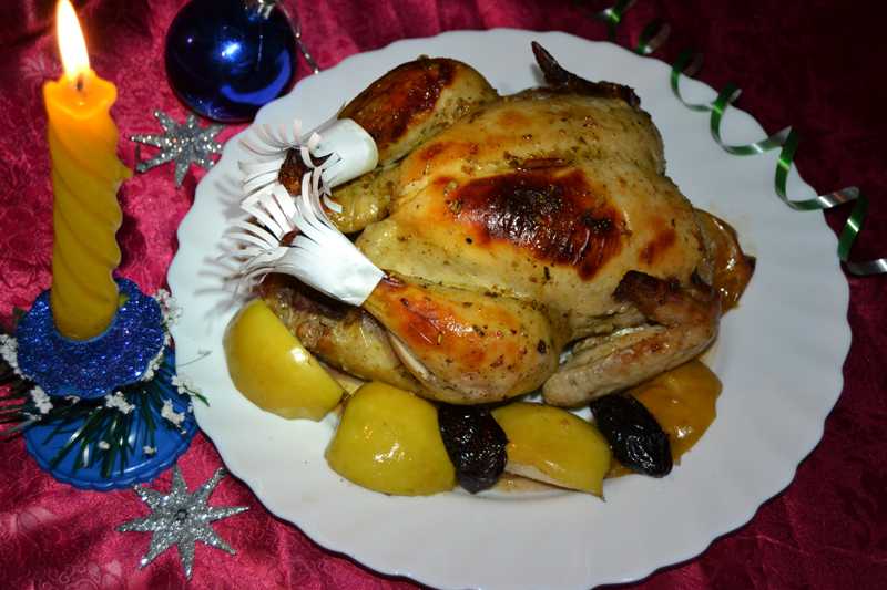Курица фаршированная яблоками в духовке - рецепты запеченного блюда в рукаве или фольге с апельсинами, черносливом и картошкой