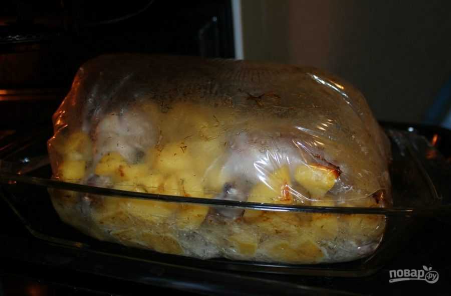 Курица с картошкой в духовке в рукаве. как приготовить быстро и вкусно