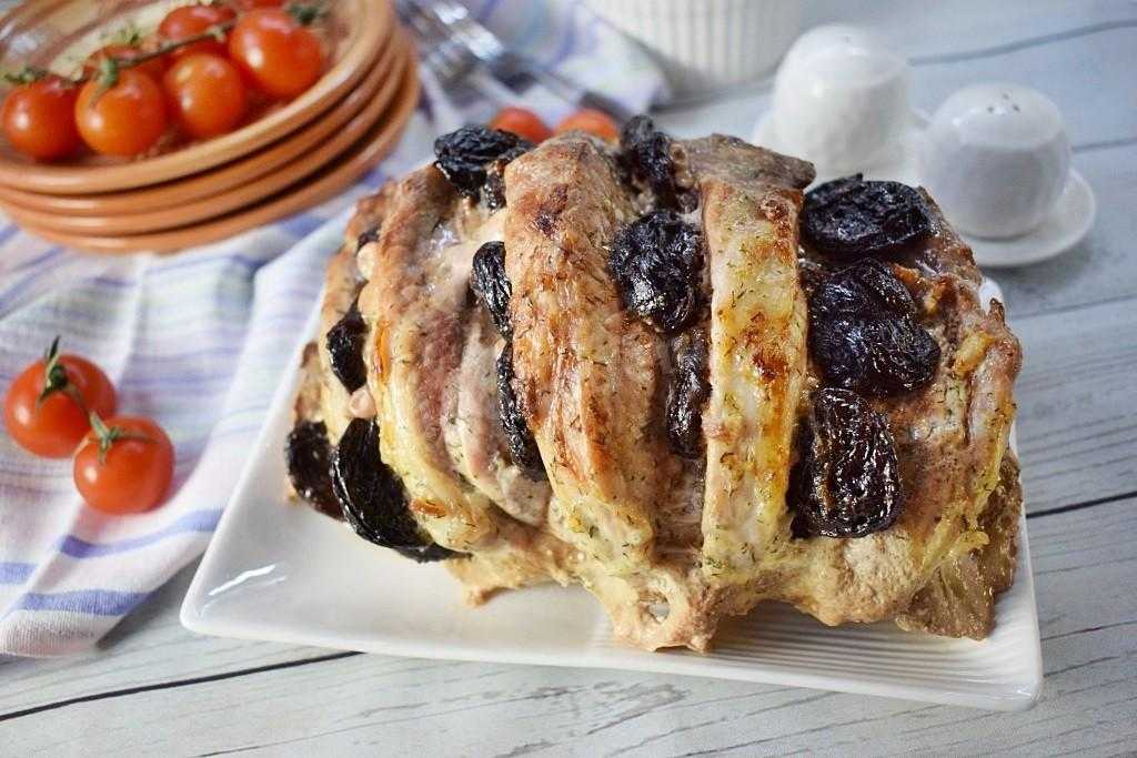 Запеченная картошка с мясом в рукаве в духовке: 7 простых и вкусных рецептов
