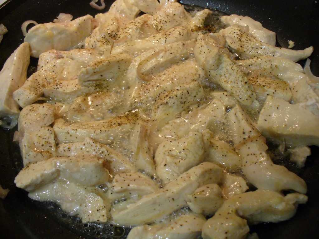 Курица в кефире — 33 домашних вкусных рецепта приготовления