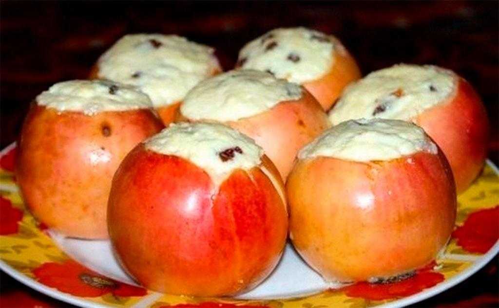 Как запечь яблоки с творогом в духовке. домашние рецепты запеченных яблок с творогом