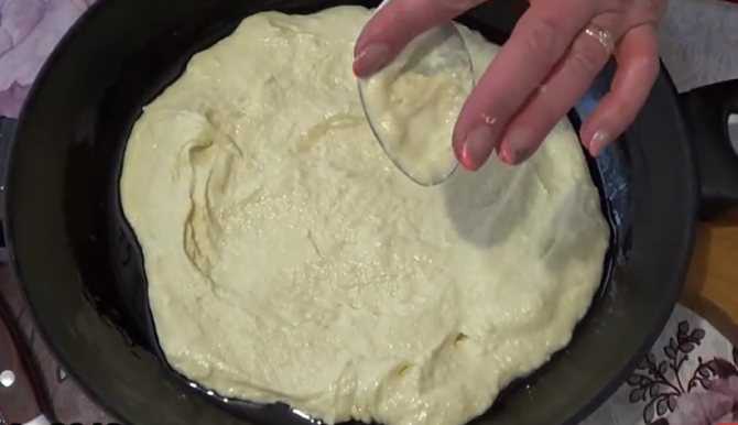 Заливная пицца в духовке, мультиварке и микроволновке: простые пошаговые рецепты с фото в домашних условиях на кефире и молоке