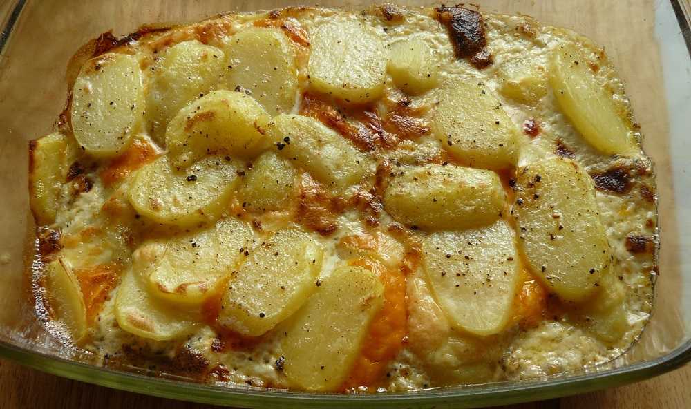 9 разнообразных рецептов картофеля с паприкой в духовке