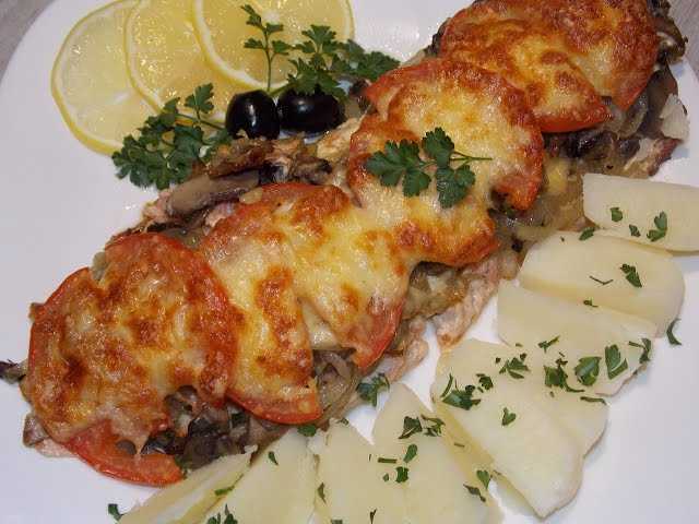 Горбуша запеченная в духовке с картошкой - рецепты чтобы рыба была сочная