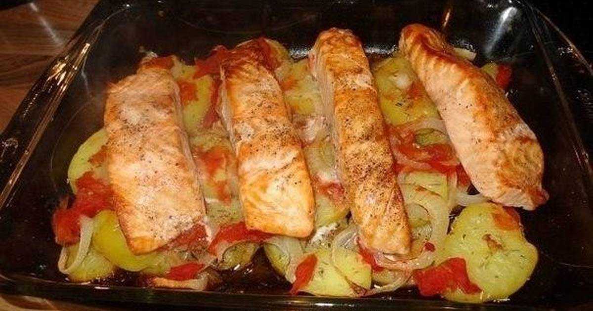 Рыба запеченная в духовке с картофелем