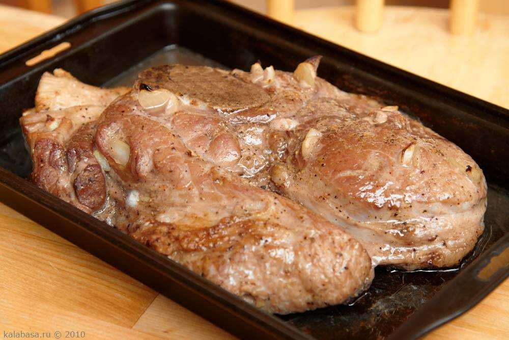 Свиная шейка, запеченная в духовке: лучшие домашние рецепты