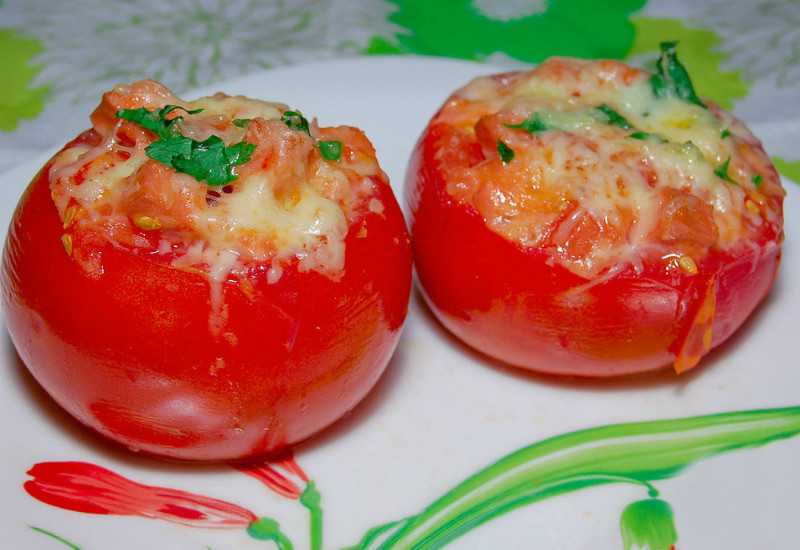 Печеные помидоры в духовке: рецепты закуски к столу и впрок
