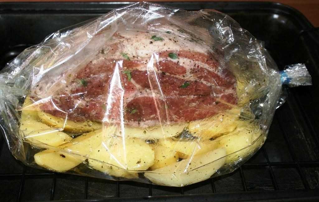 Как пожарить свиную грудинку на сковороде - пошаговый рецепт