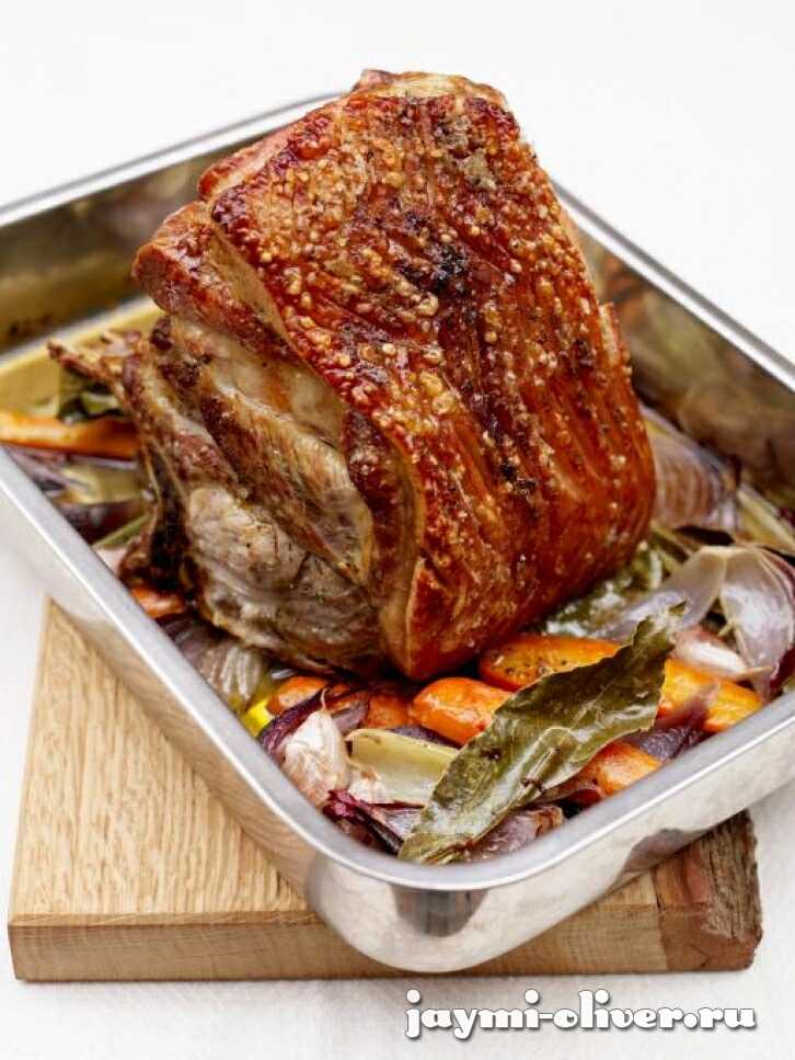 Свинина, запеченная в духовке: как вкусно приготовить