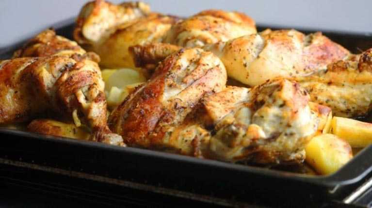 Куриные крылышки с картошкой в духовке классический рецепт с фото