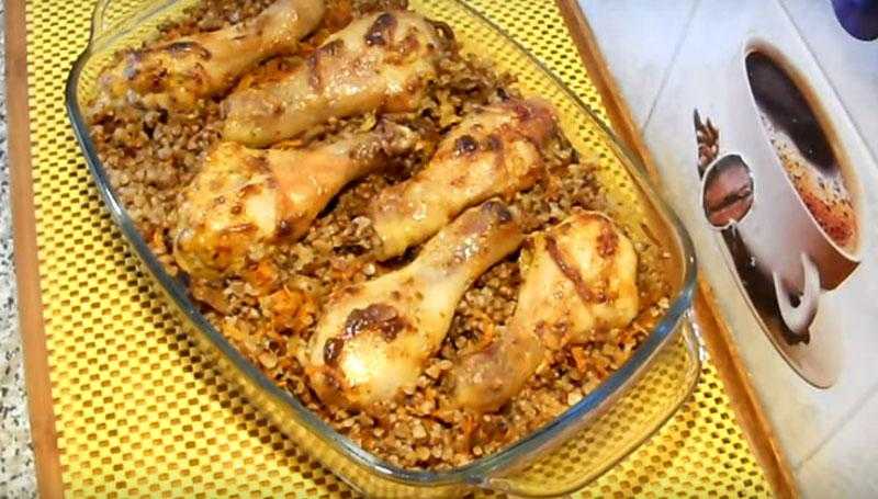 Курица фаршированная гречкой в духовке. рецепт с грибами, яблоками, черносливом