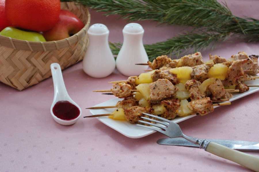 Индейка запеченная с ананасами. индейка с ананасами в духовке: лучшие рецепты, особенности приготовления и отзывы