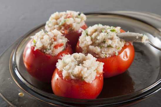 Фаршированные помидоры – подборка самых вкусных рецептов