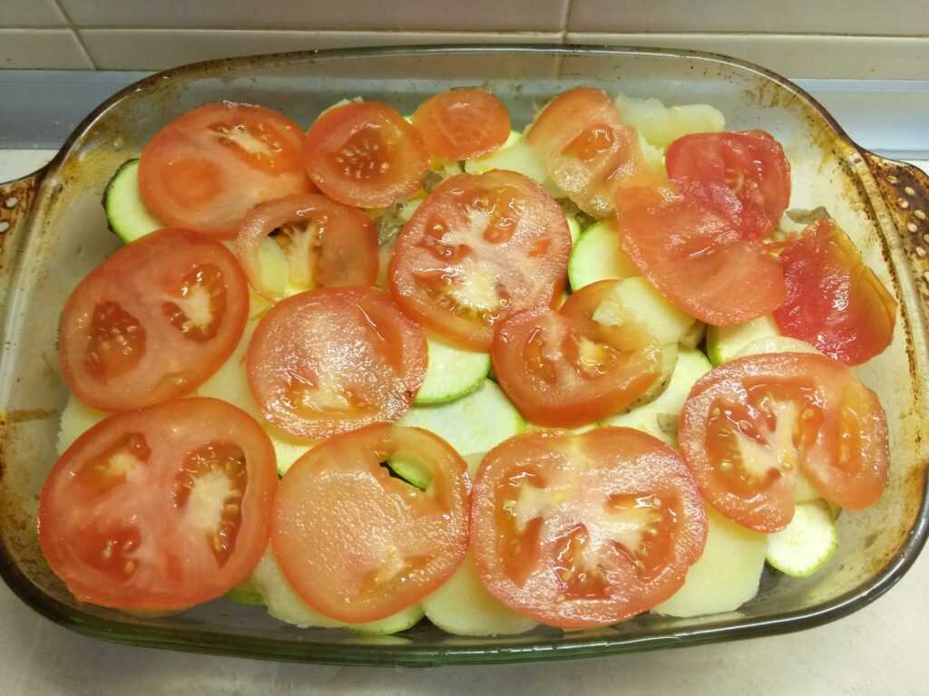 Овощная запеканка из кабачков с картофелем и помидорами рецепт с фото пошагово - 1000.menu