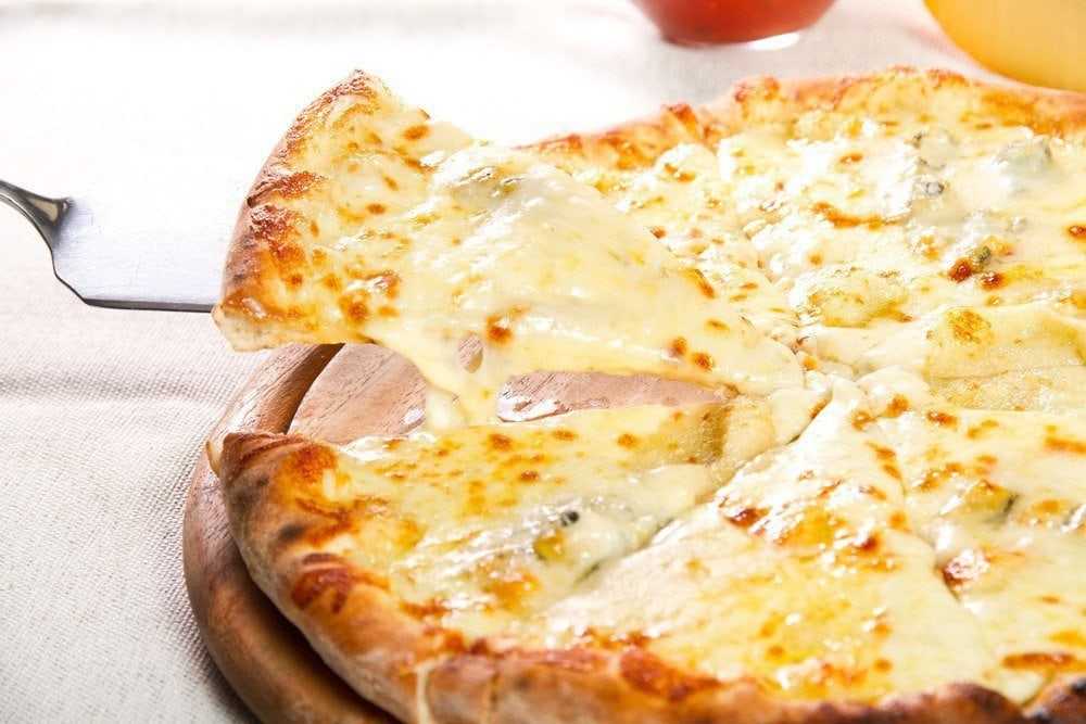 Итальянская пицца 4 сыра в духовке рецепт с фото пошагово и видео — готовим вместе