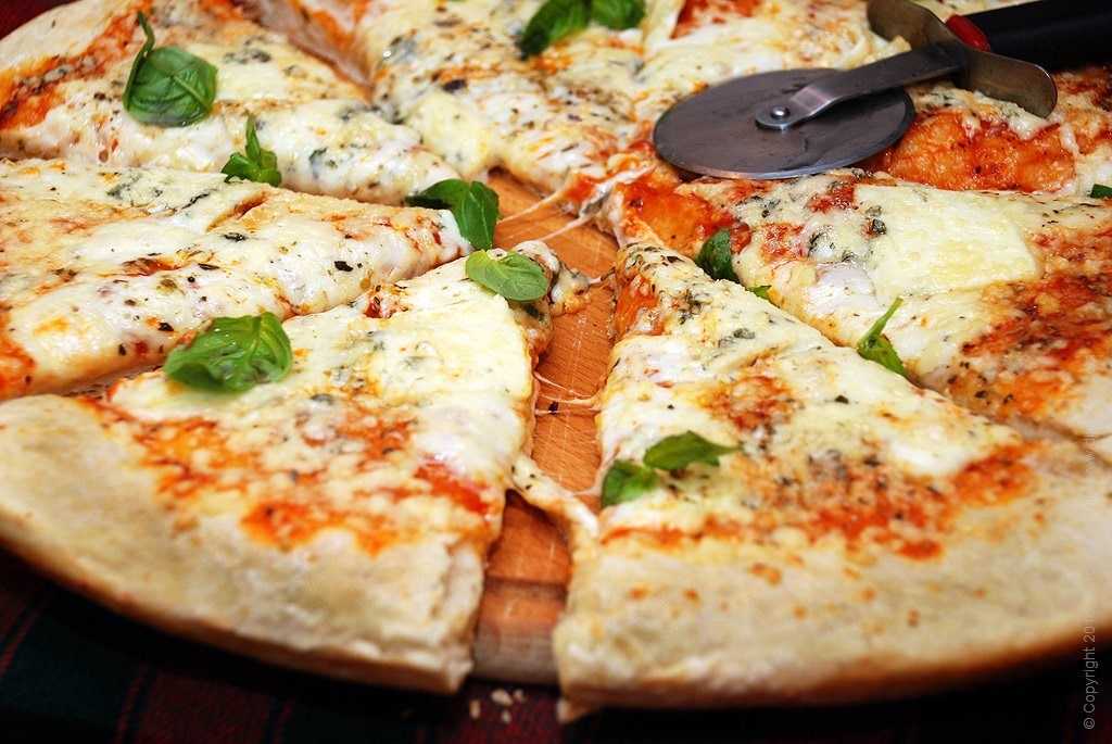 Как приготовить пиццу "4 сыра" по пошаговому рецепту с фото