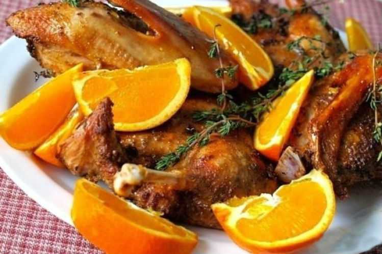 Запеченная утка с апельсинами в духовке рецепт с фото пошагово и видео - 1000.menu