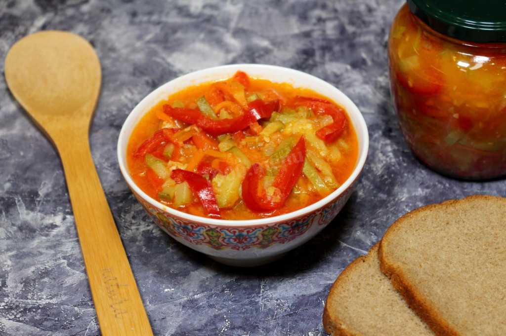 Омлет с помидором луком и сыром рецепт с фото пошагово - 1000.menu