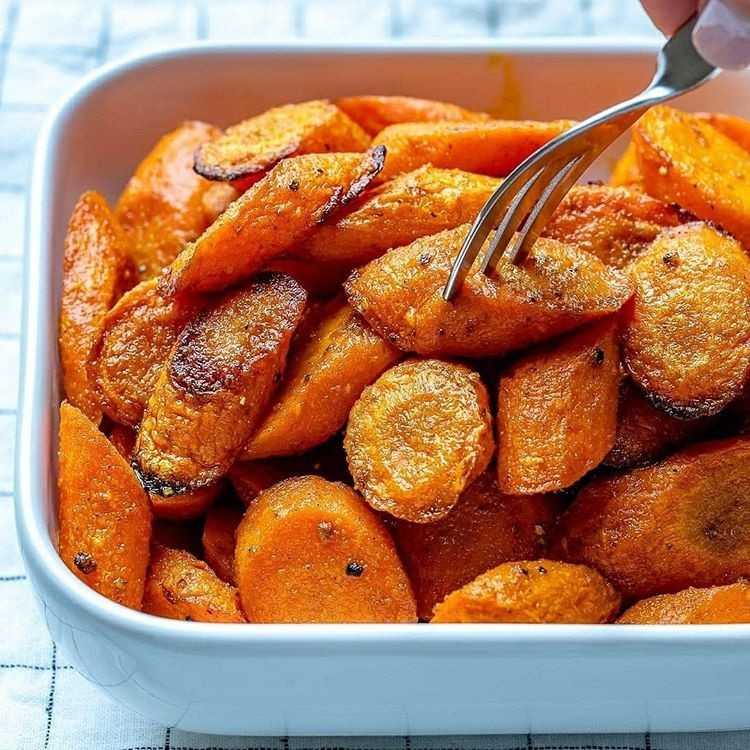 Запечённая в духовке морковь: подборка простых и полезных рецептов