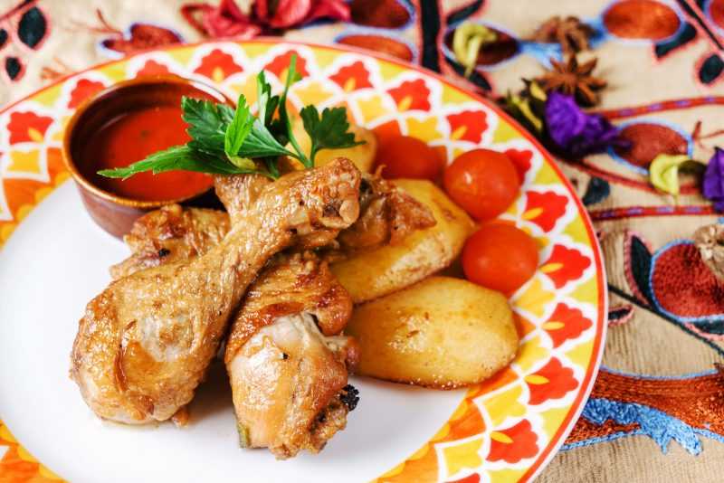 Индейка с картошкой: универсальное блюдо для праздничного стола и семейного ужина. способы приготовления индейки с картошкой