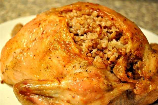 Курица, фаршированная гречкой, в духовке, рецепт с фото | волшебная eда.ру