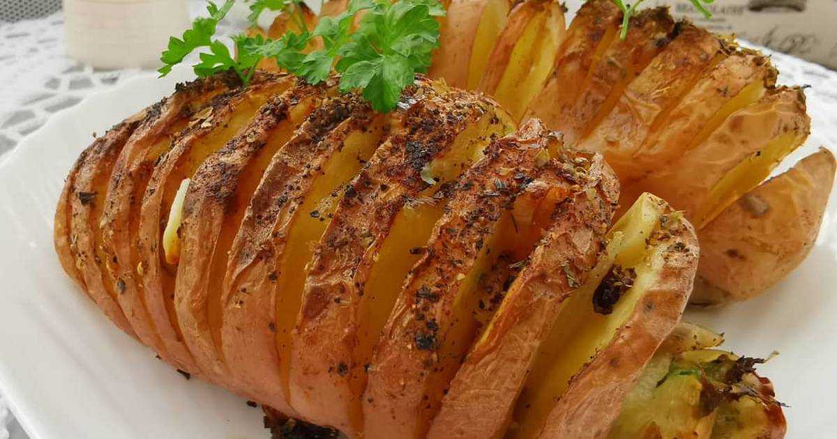 Картофель с фаршем слоями в духовке под сыром: самый простой способ