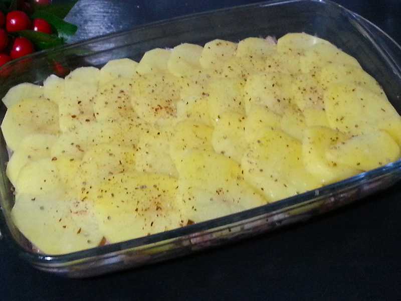 Рецепты картошки с мясным фаршем и сыром, запечённой в духовке