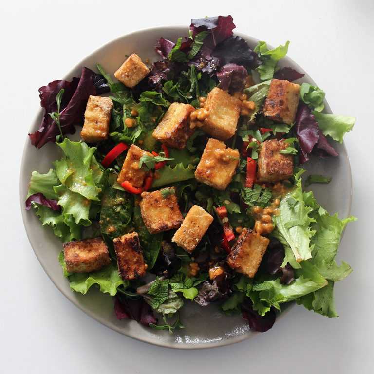 Салат из свеклы и тофу