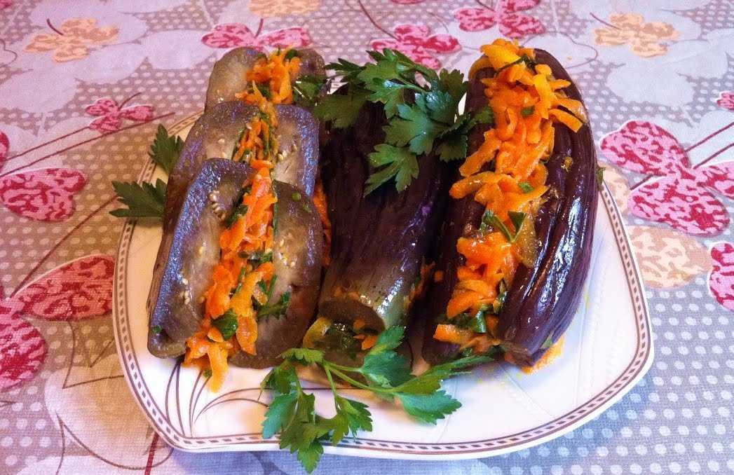 Квашеные баклажаны - рецепты с морковью, зеленью, чесноком в банках и под гнетом