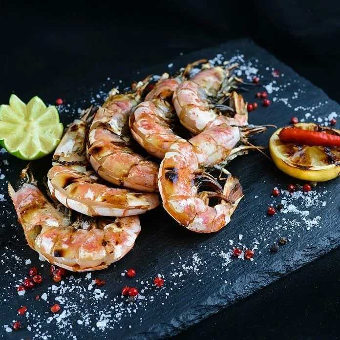 Креветки на гриле : вкусное изысканное блюдо и тонкости его приготовления, кулинарные секреты от шеф повара