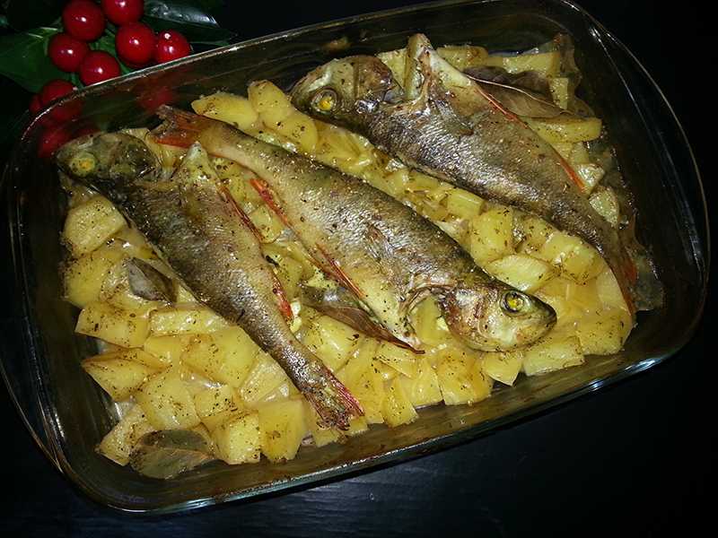 Запеченная рыба в фольге, рецепты в духовке
